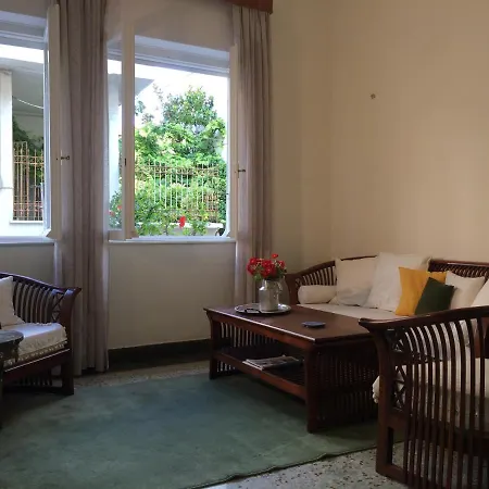 Colorful 110 M2 House In Chania Center! La Canea