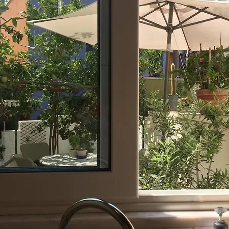 Colorful 110 M2 House In Chania Center!