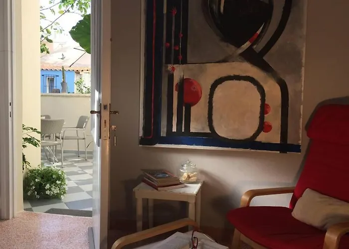 Colorful 110 M2 House In Chania Center! *