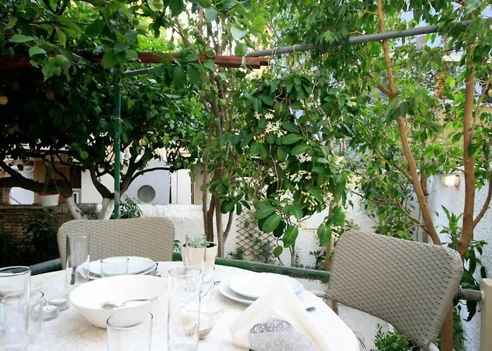 Colorful 110 M2 House In Chania Center! Apartman Hriszí Aktí Haniá