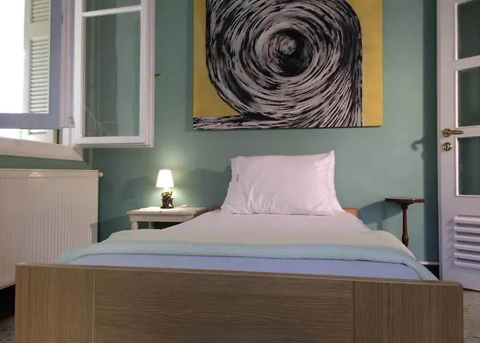 Colorful 110 M2 House In Chania Center!