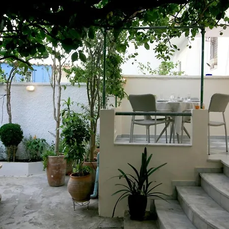 Colorful 110 M2 House In Chania Center! La Canea